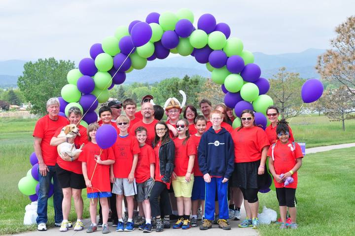 Image of a group of people participating in the Walk4Hearing